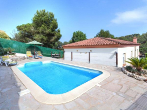 Гостиница Holiday Home Figaro  Бланес